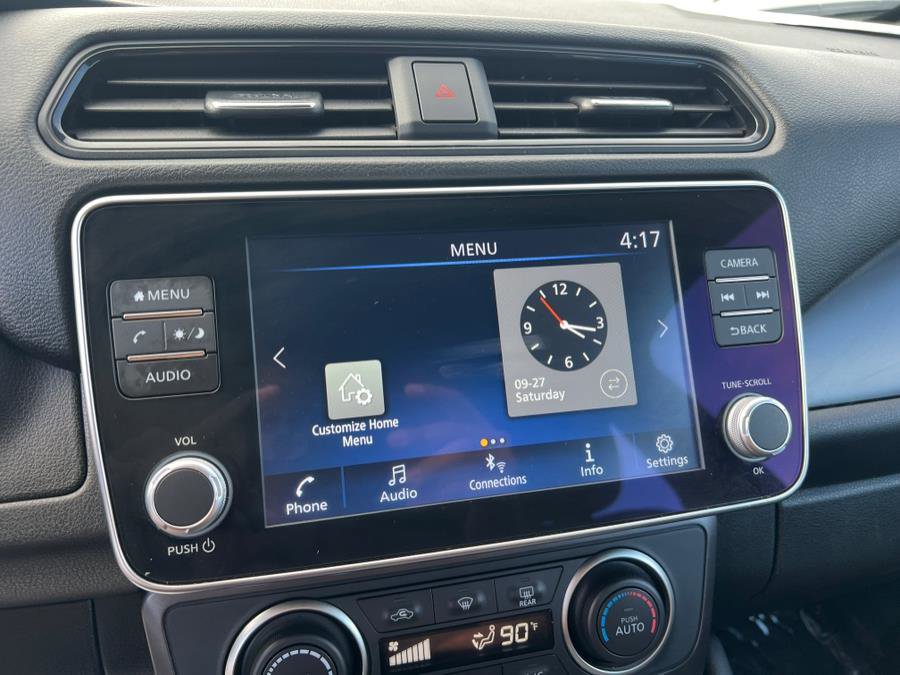 Used 2025 Nissan Leaf S image 22