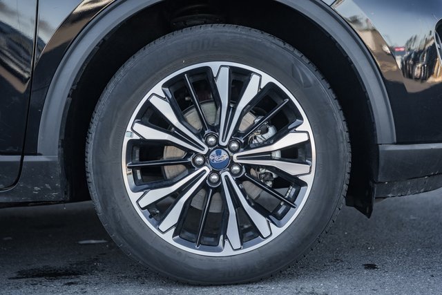 Used 2022 Ford Escape SE w/ SE Sport Appearance Package image 21