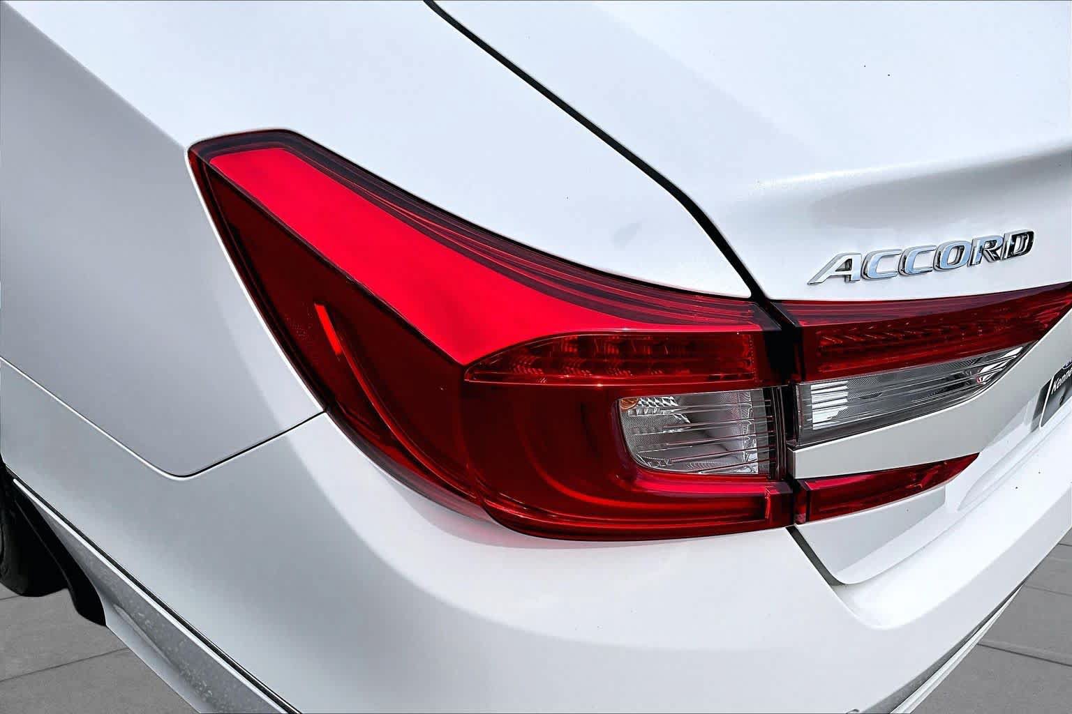 Used 2021 Honda Accord Touring image 28