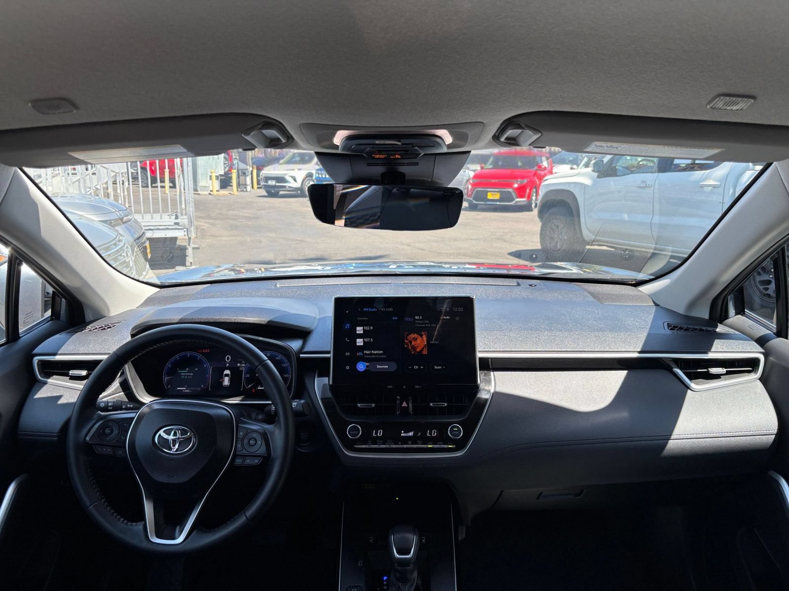 Used 2026 Toyota Corolla Cross XLE FWD image 32