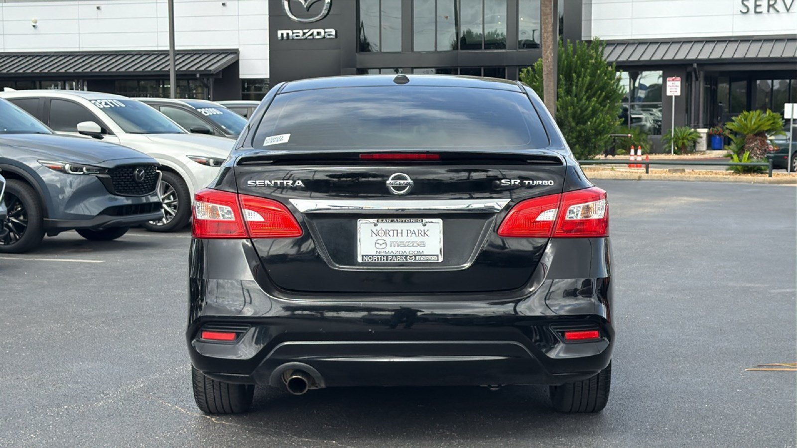 Used 2017 Nissan Sentra SR Turbo w/ SR Midnight Edition FWD image 5