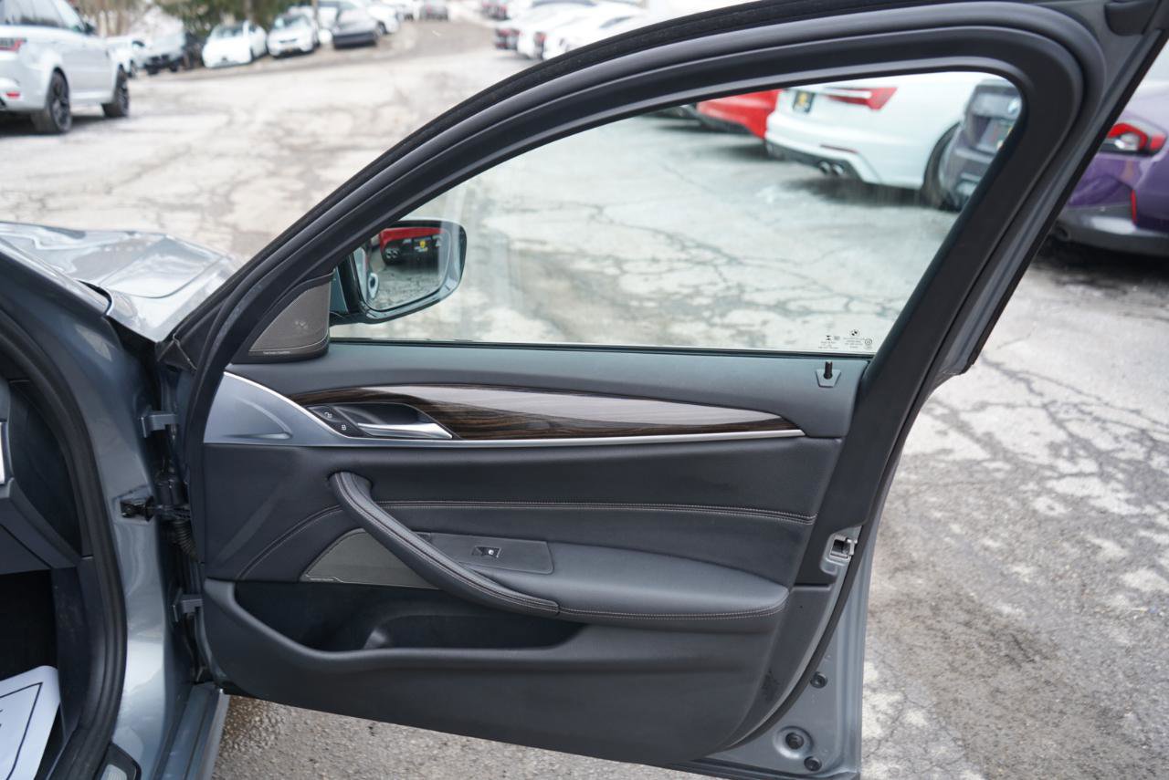 Used 2023 BMW 540i xDrive w/ M Sport Package image 65