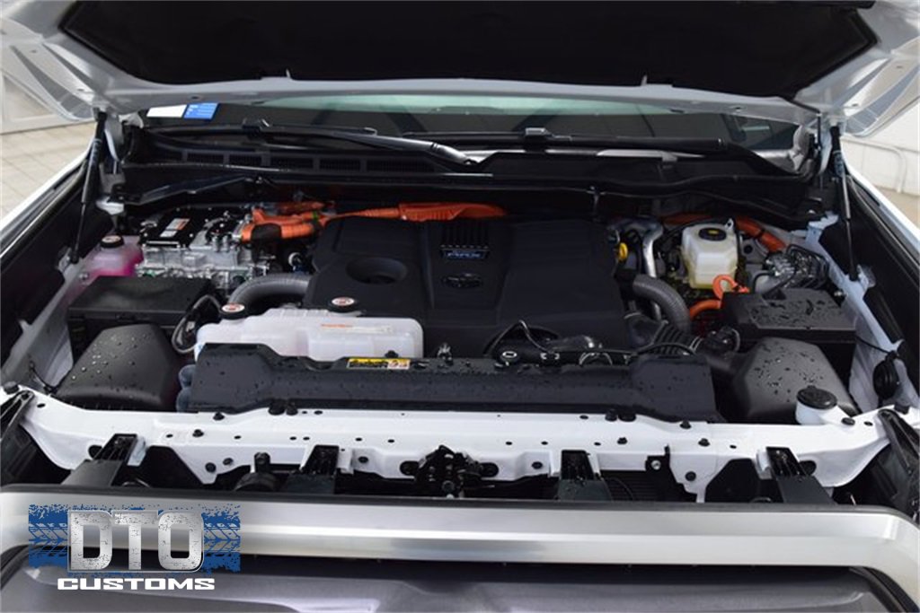 Used 2024 Toyota Tundra Limited w/ Power Package image 26