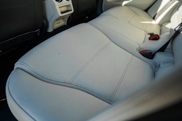 Certified 2023 Mercedes-Benz C 300 4MATIC Sedan image 32