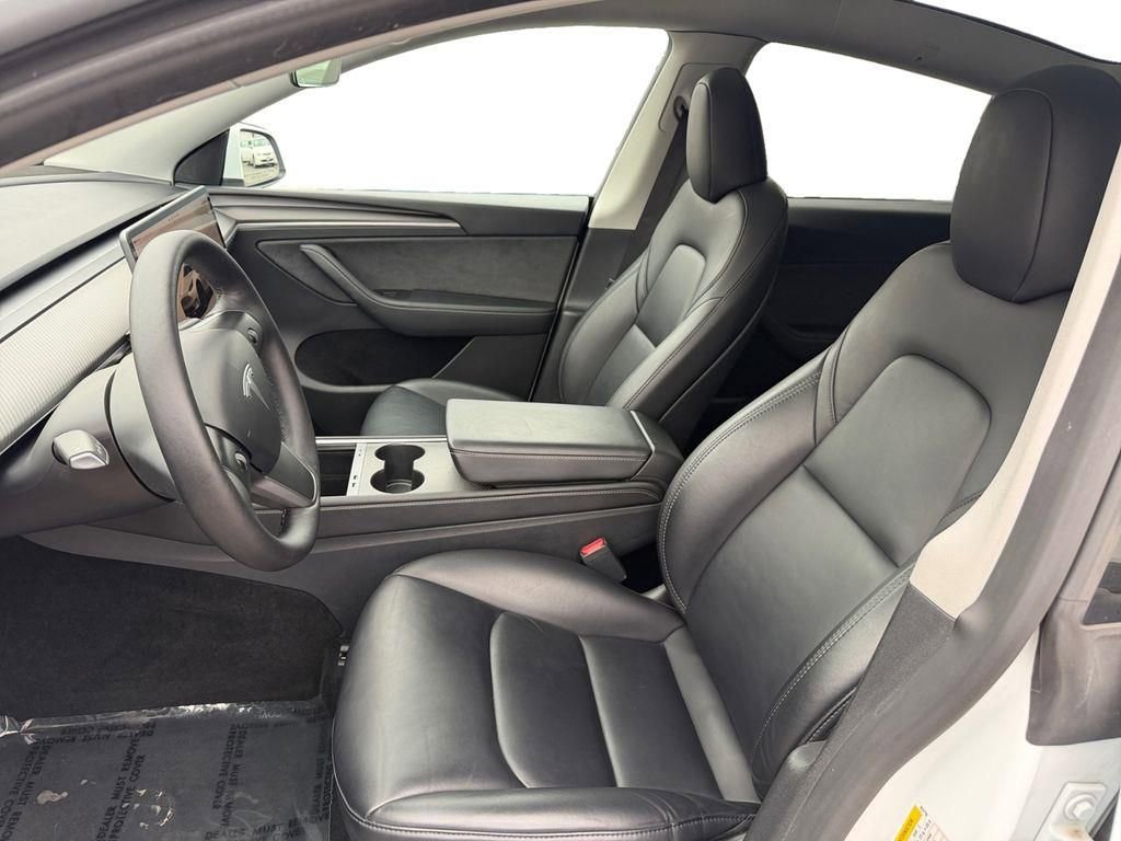 Used 2023 Tesla Model Y Long Range image 9