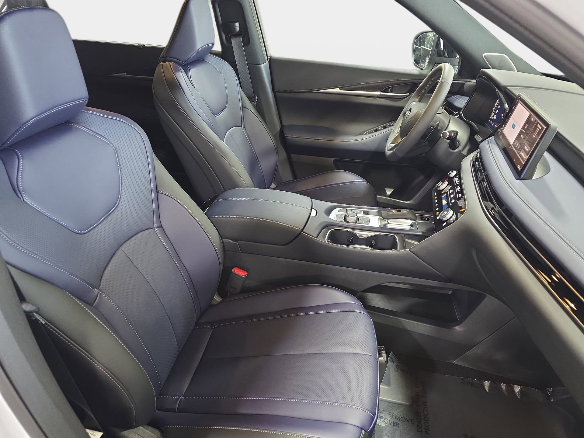 New 2026 INFINITI QX60 Sport w/ Dark Cargo Package image 10