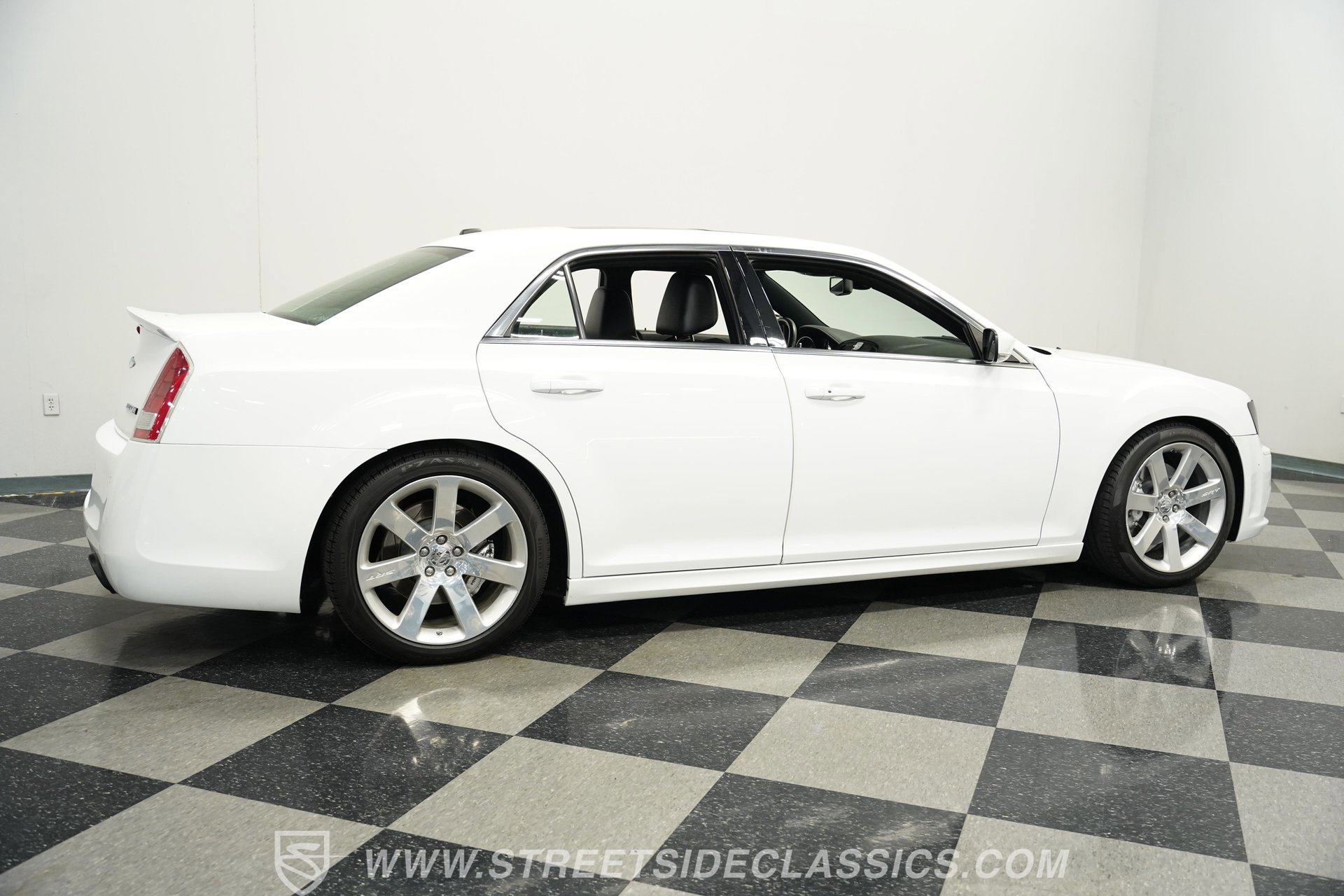 Used 2012 Chrysler 300 SRT8 w/ 19-Premium Speaker Group image 13