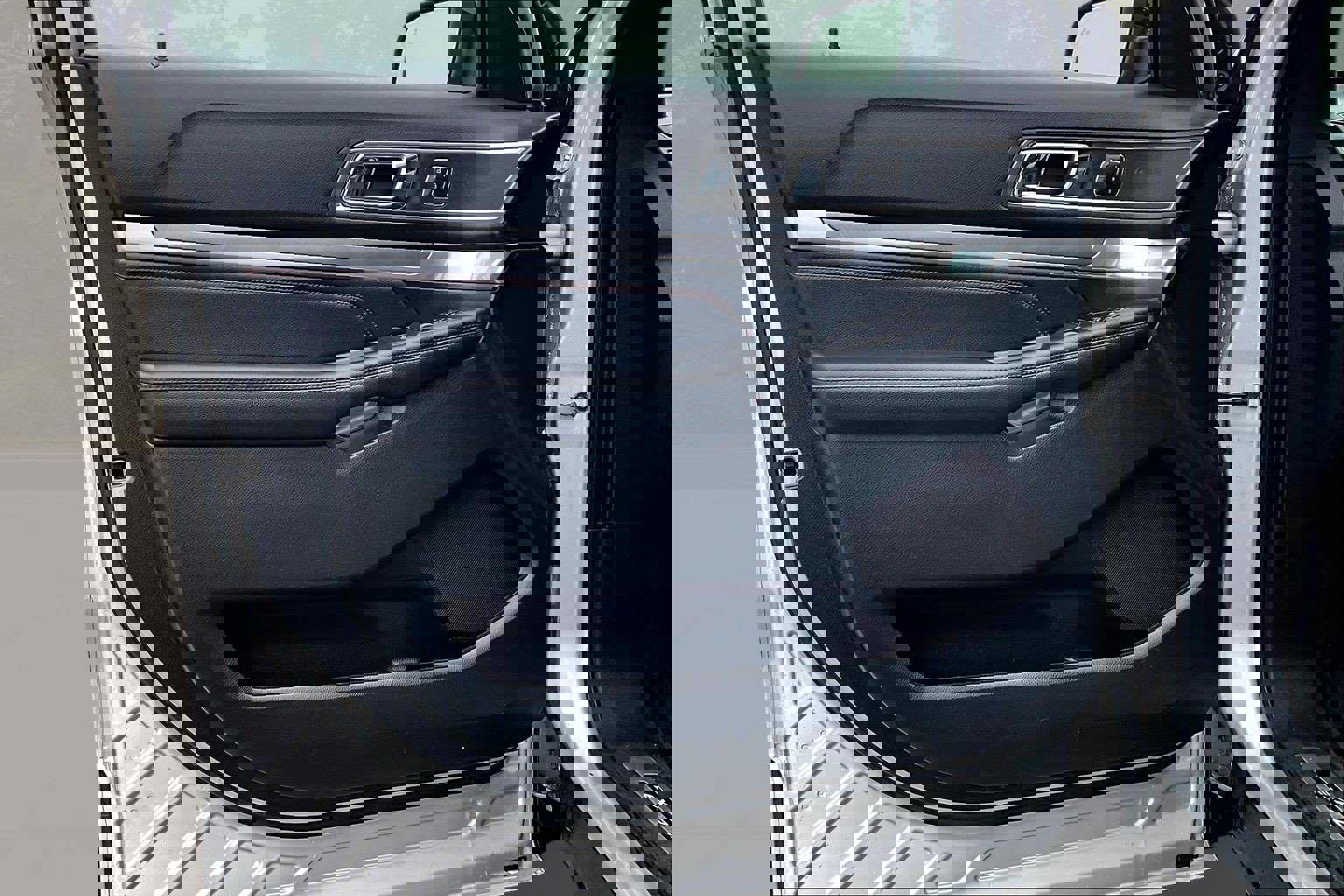 Used 2016 Ford Explorer Sport w/ Equipment Group 401A image 21