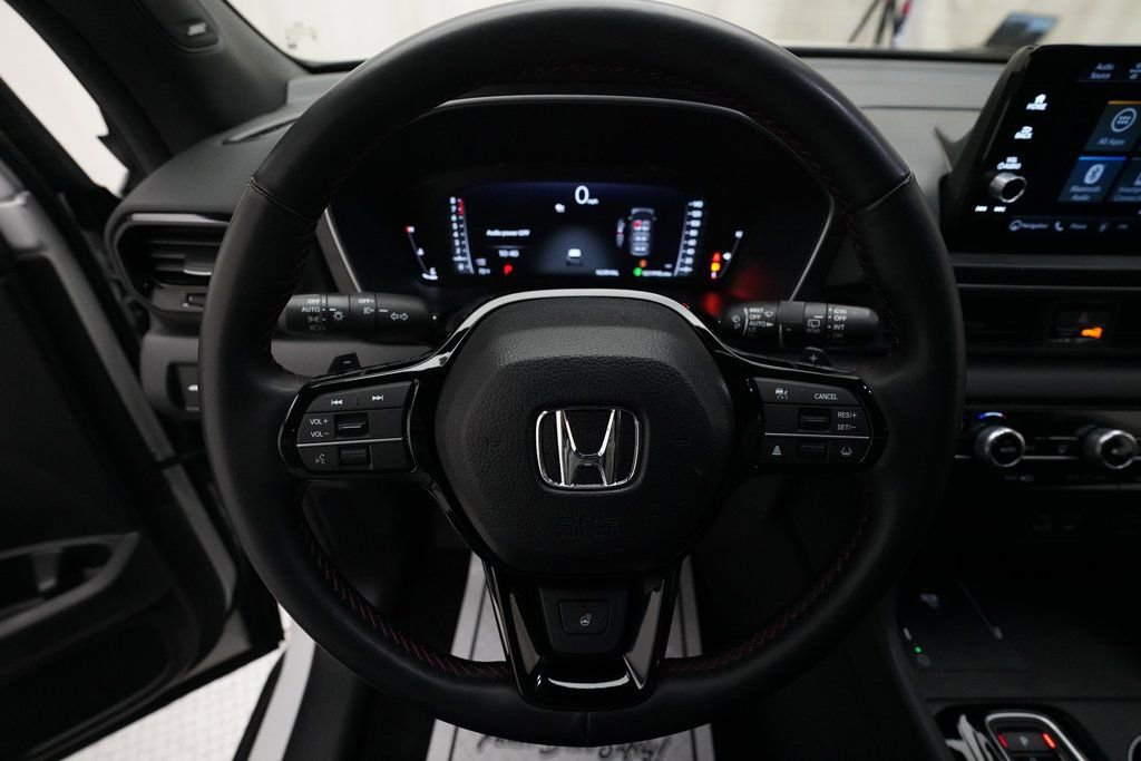 Certified 2025 Honda Pilot Black Edition image 4