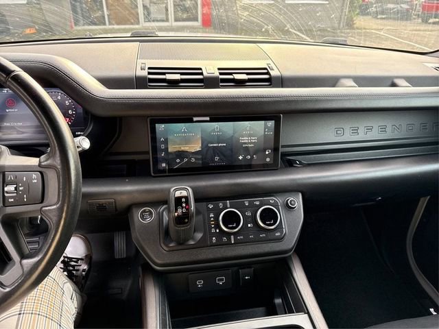 Used 2021 Land Rover Defender 110 X-Dynamic HSE image 13