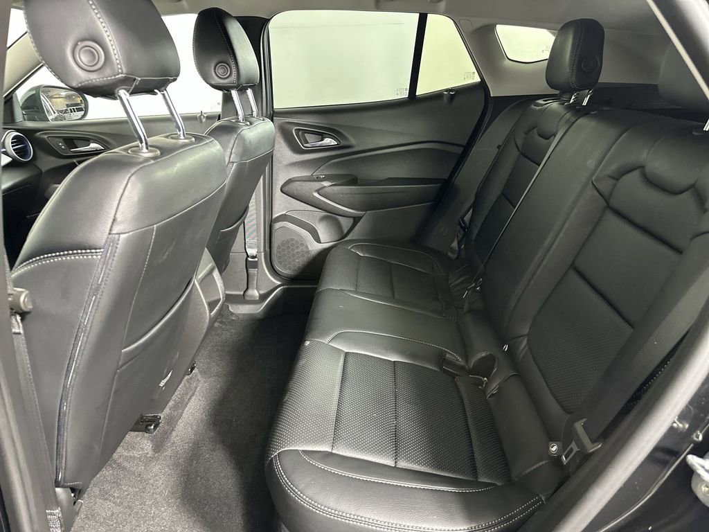 Certified 2024 Chevrolet Trax LS w/ LS Convenience Package FWD image 25