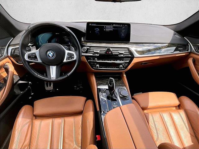 Used 2023 BMW 530e w/ M Sport Package image 15