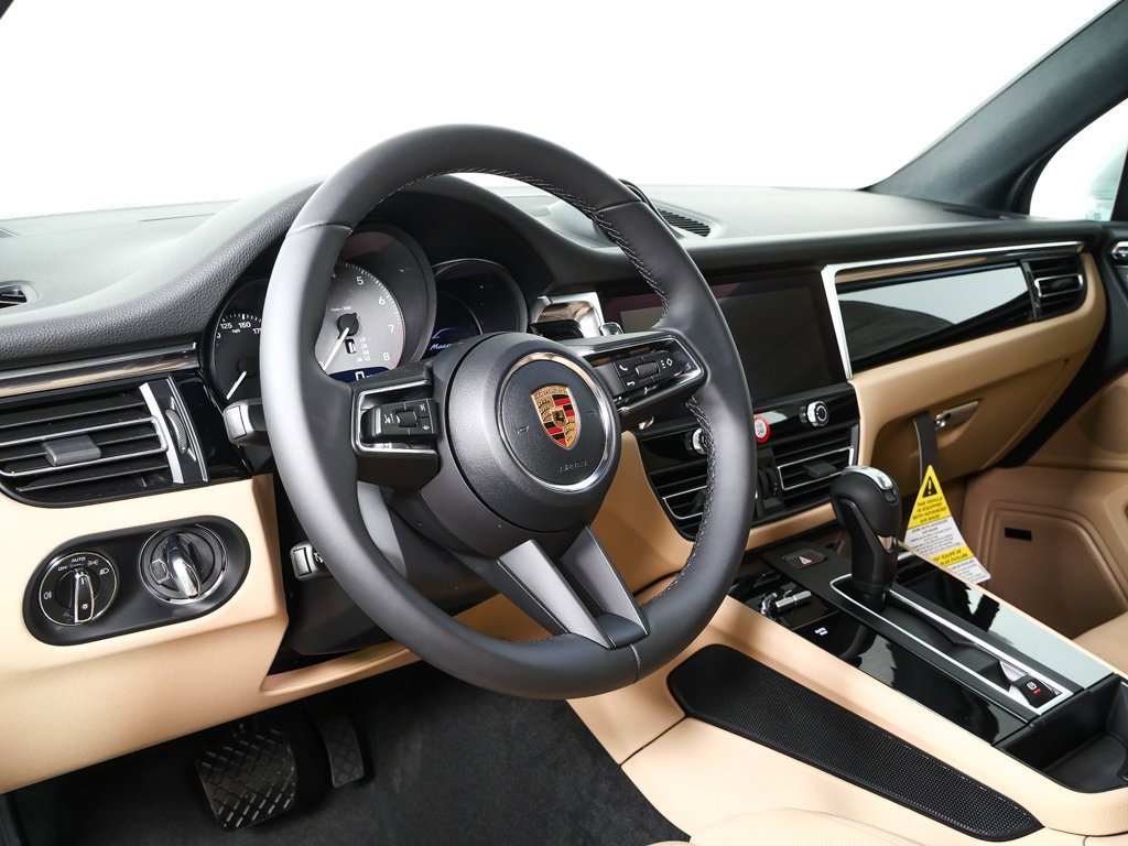 New 2026 Porsche Macan S image 4