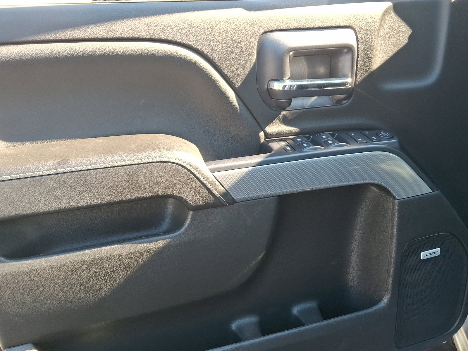 Used 2018 Chevrolet Silverado 1500 LT w/ All Star Edition image 12