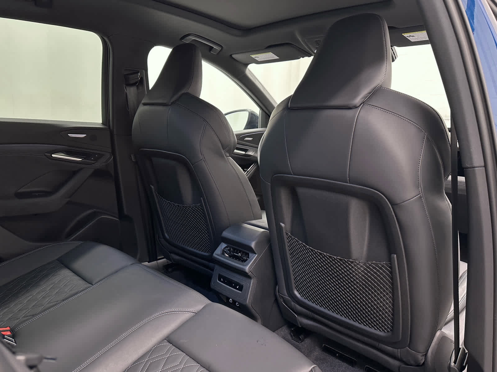 Used 2025 Audi SQ6 e-tron Prestige w/ 21" Black Optic Wheel Package image 20