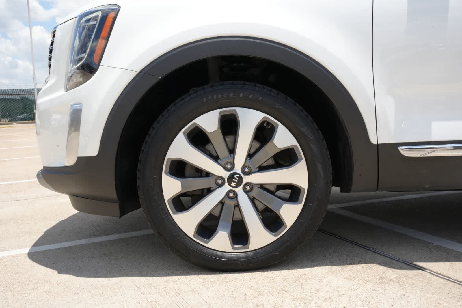 Used 2020 Kia Telluride EX w/ EX Premium Package FWD image 25