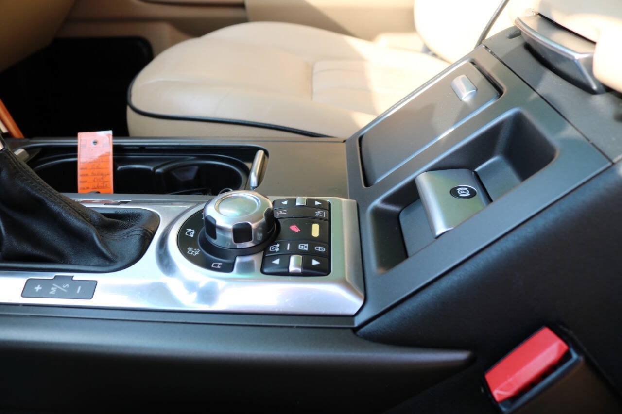 Used 2011 Land Rover Range Rover HSE AWD/4WD image 48