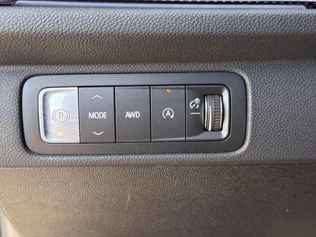 Certified 2025 Chevrolet Traverse Z71 w/ Driver Confidence Package AWD/4WD image 24