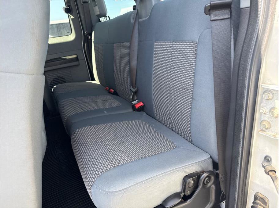 Used 2011 Ford F350 XLT w/ XLT Interior Pkg RWD image 13