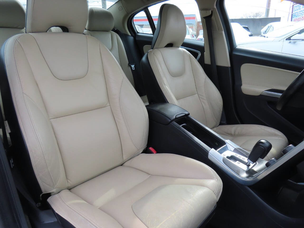 Used 2012 Volvo S60 T5 image 41