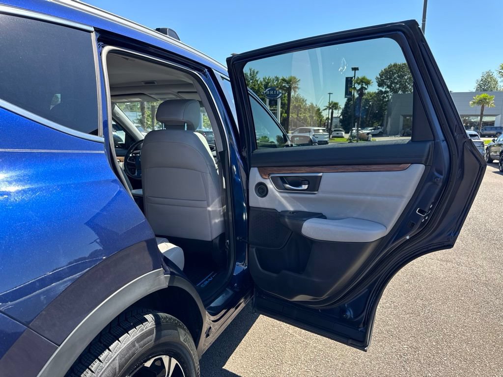 Used 2019 Honda CR-V Touring image 17
