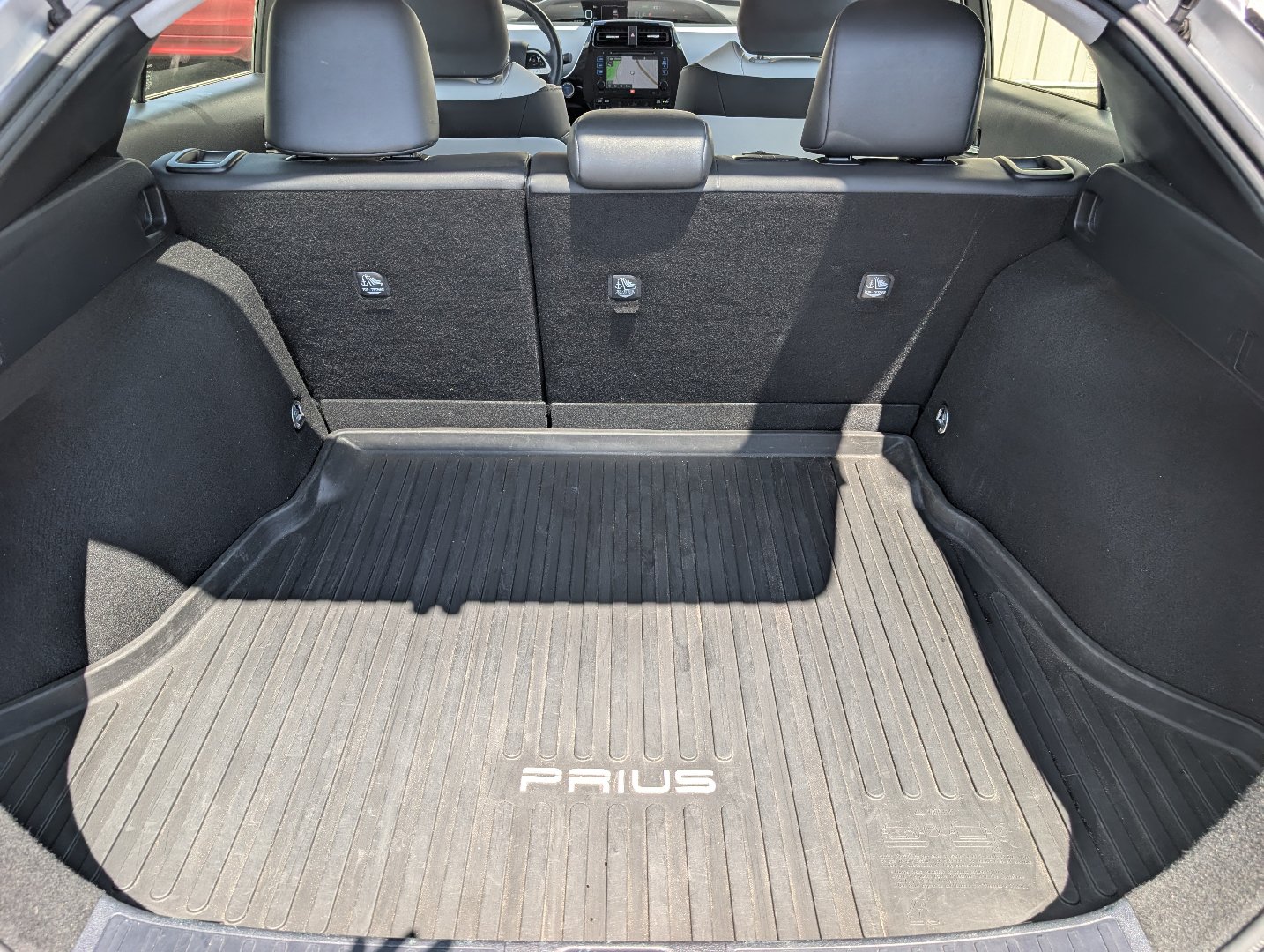 Used 2017 Toyota Prius Four FWD image 28