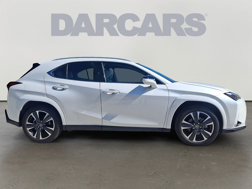 Used 2025 Lexus UX 300h AWD w/ Accessory Package (Z1) image 7