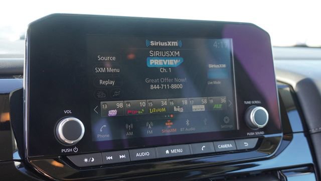 Used 2024 Nissan Pathfinder SV image 24