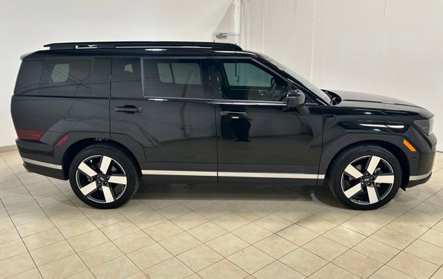 Used 2024 Hyundai Santa Fe Limited AWD/4WD image 6