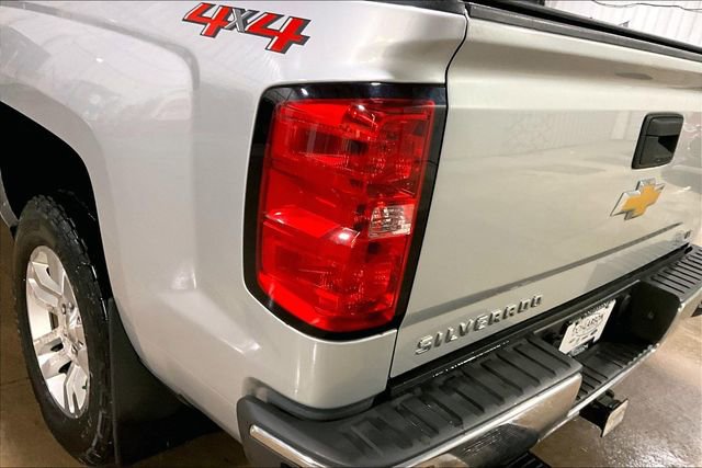 Used 2018 Chevrolet Silverado 1500 LT w/ All Star Edition AWD/4WD image 8