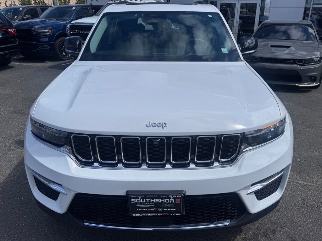 Used 2024 Jeep Grand Cherokee Limited 4xe w/ Luxury Tech Group II image 2