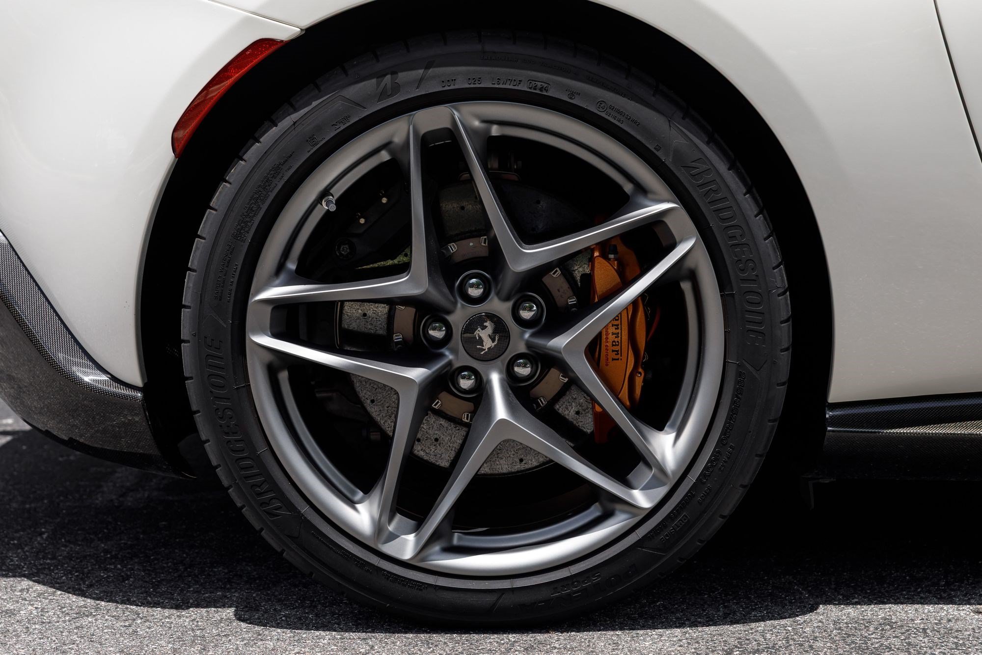Used 2024 Ferrari Roma Spider RWD image 40