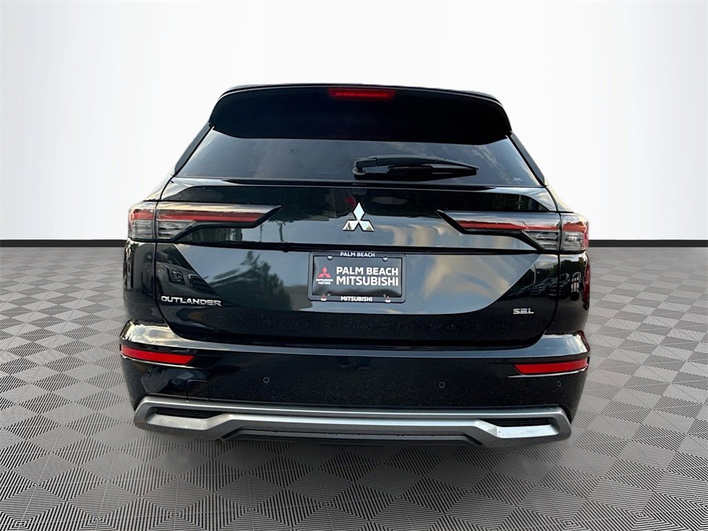 New 2025 Mitsubishi Outlander SEL image 6
