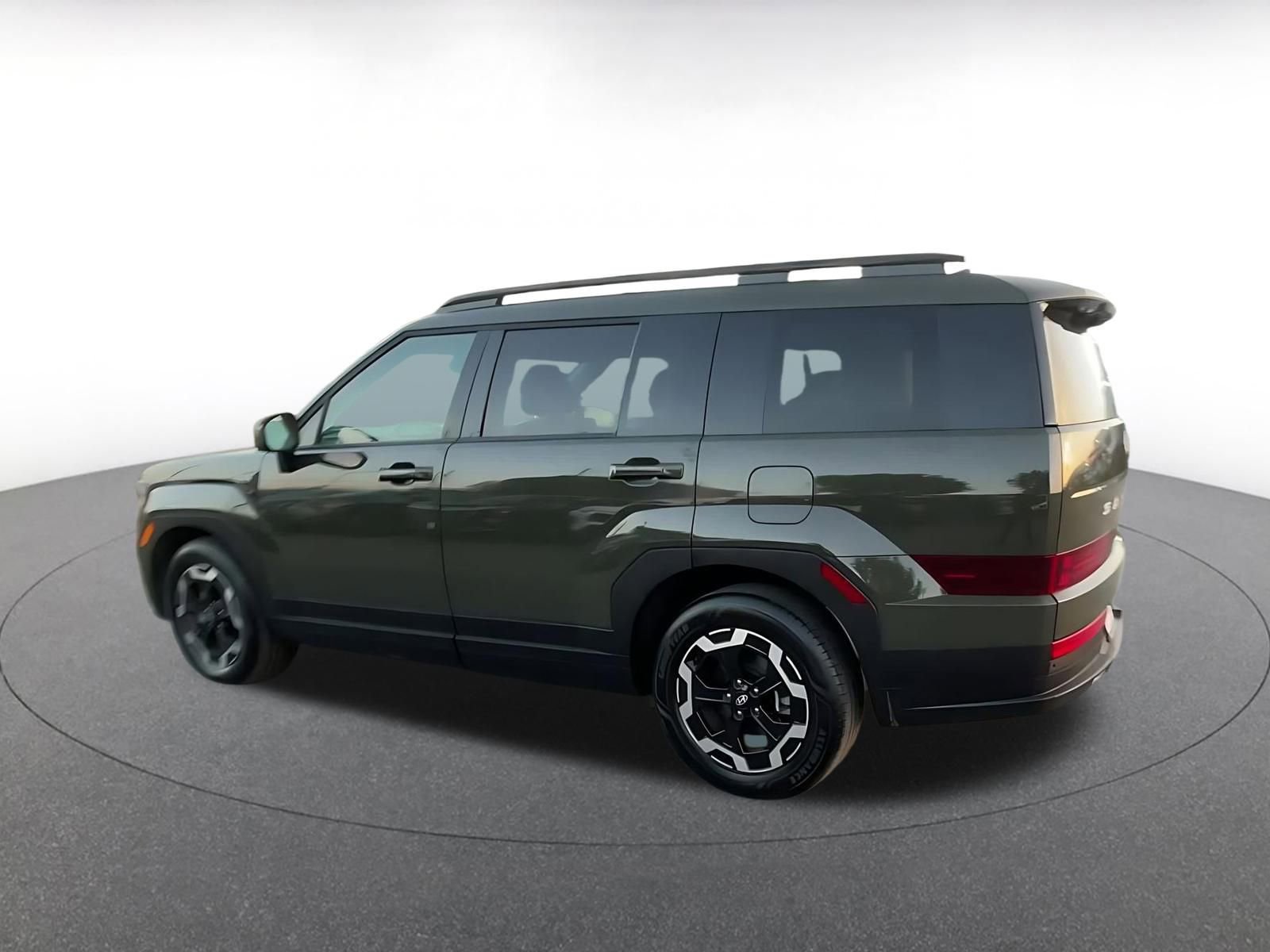 Used 2025 Hyundai Santa Fe SEL image 10