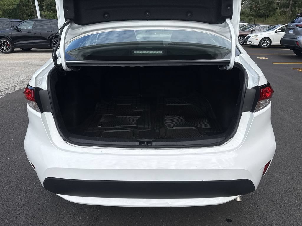 Used 2022 Toyota Corolla LE FWD image 20
