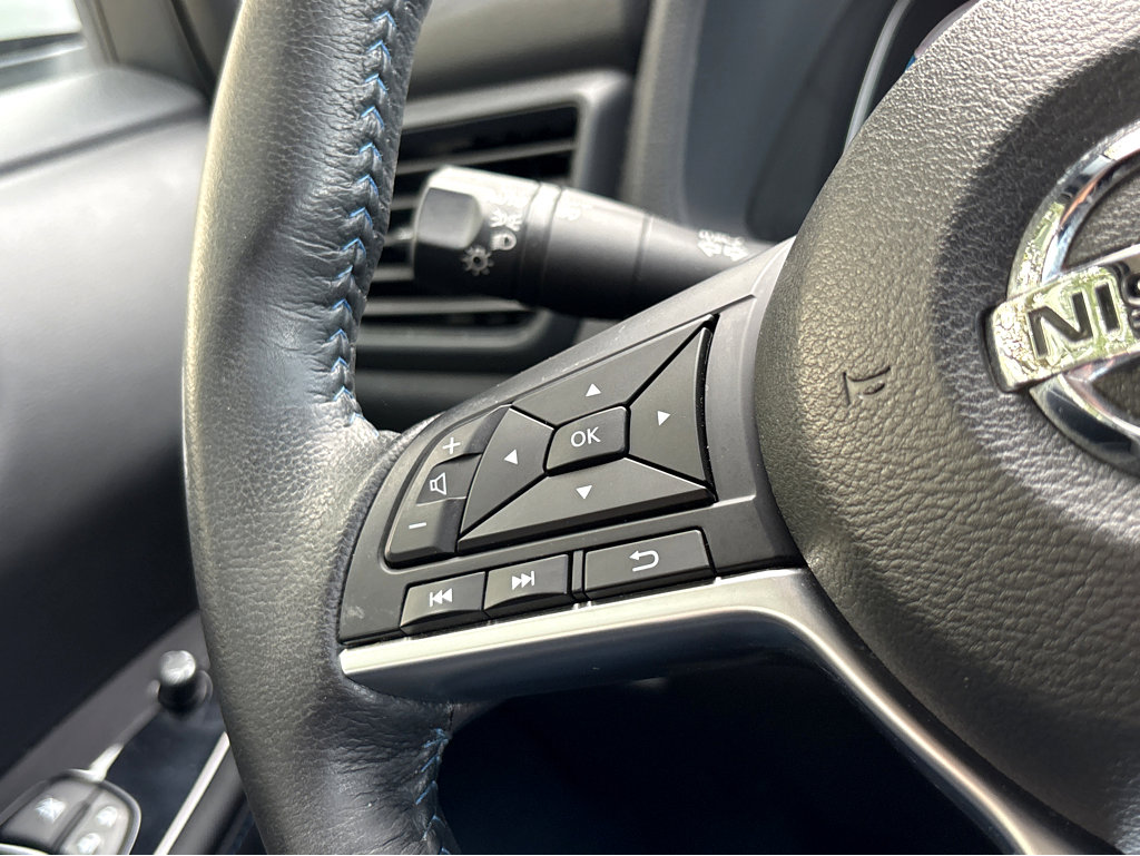 Used 2019 Nissan Leaf SV w/ SV Technology Package image 11