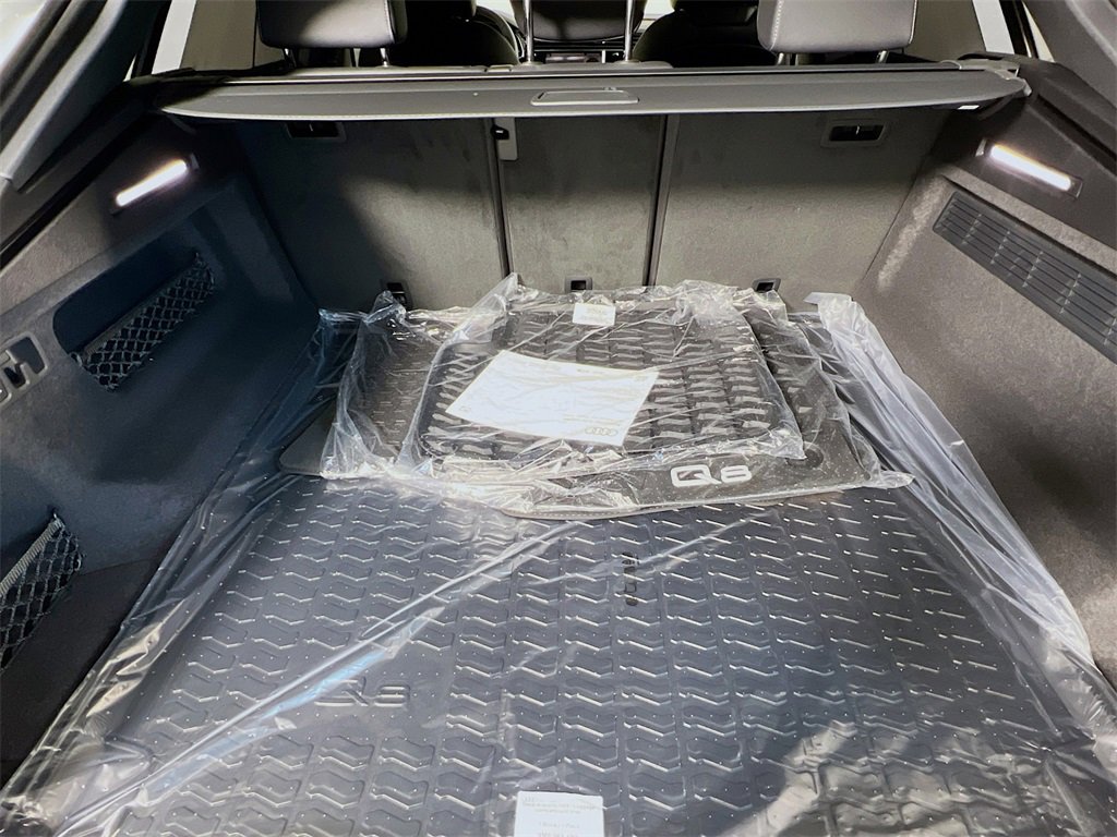 New 2026 Audi Q8 Premium Plus image 27