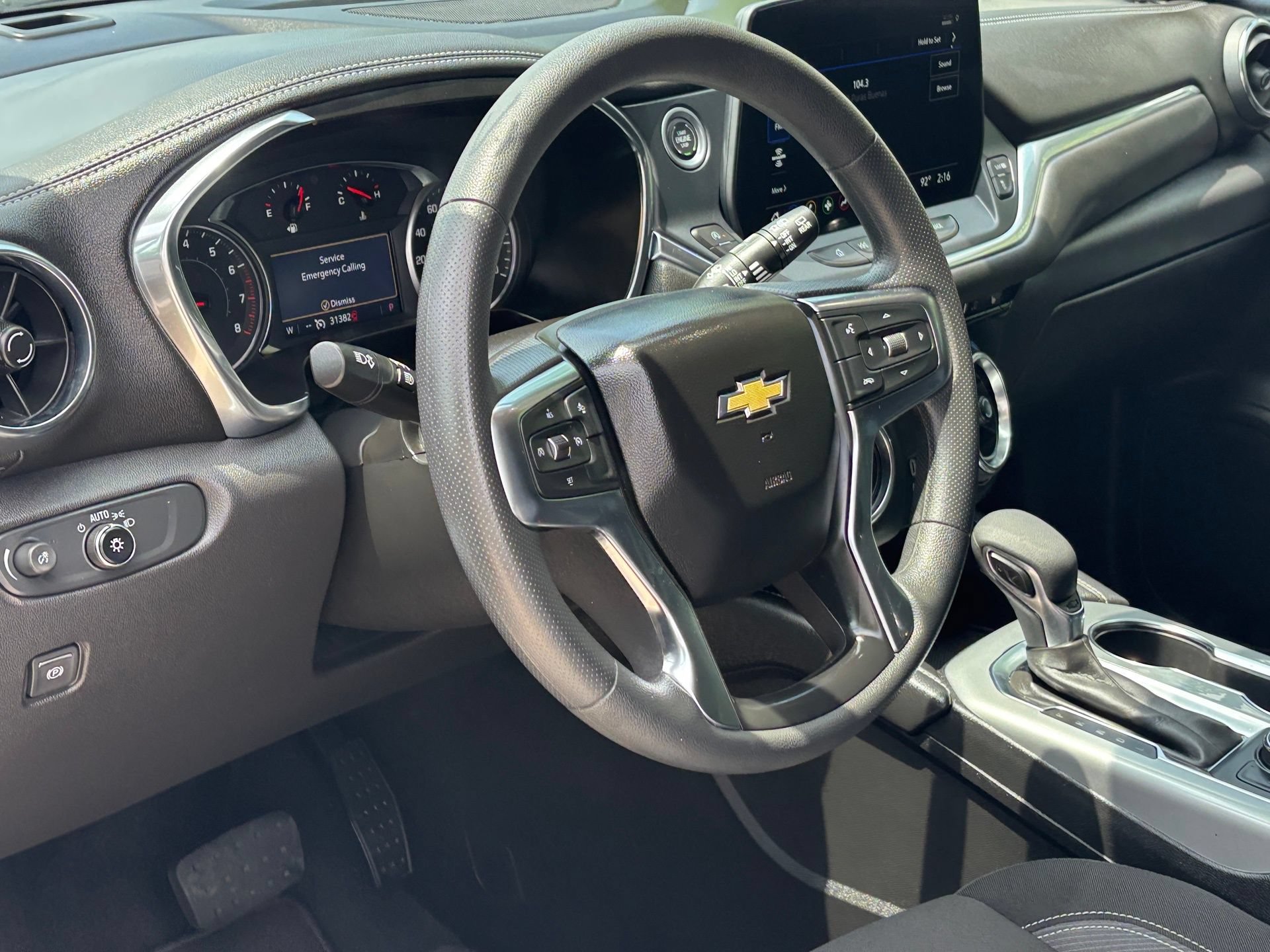Used 2025 Chevrolet Blazer LT FWD image 9