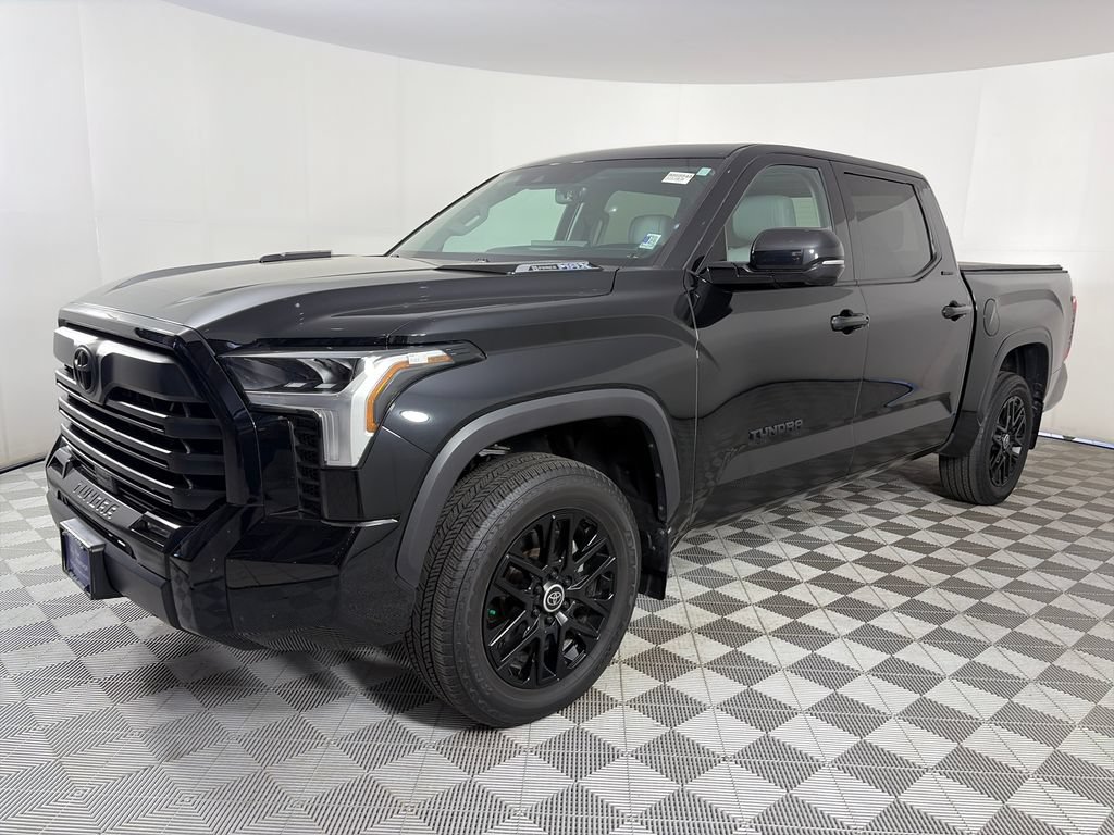 Used 2024 Toyota Tundra Limited AWD/4WD image 3