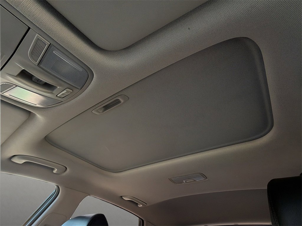 Used 2023 Hyundai Kona Limited image 29