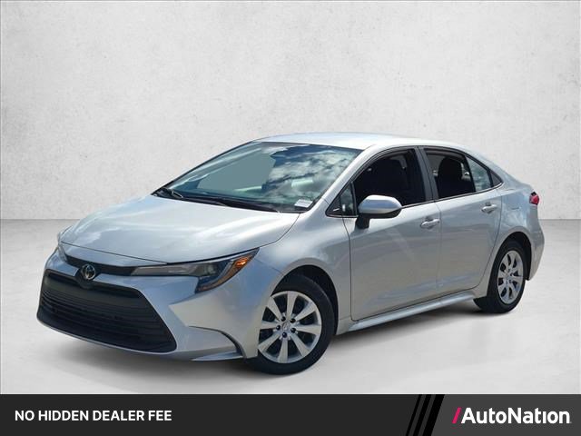 Used 2025 Toyota Corolla LE FWD image 1