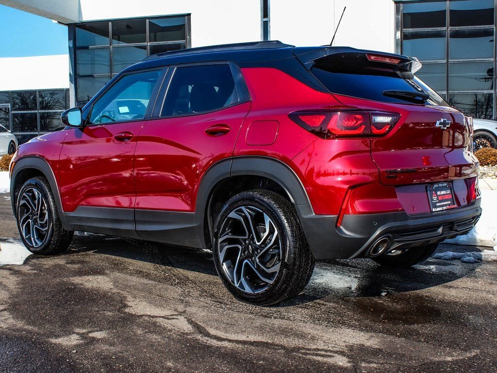 Used 2025 Chevrolet TrailBlazer RS w/ Convenience Package image 4