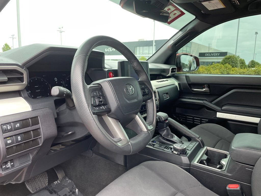 Used 2024 Toyota Tacoma TRD Off-Road AWD/4WD image 10