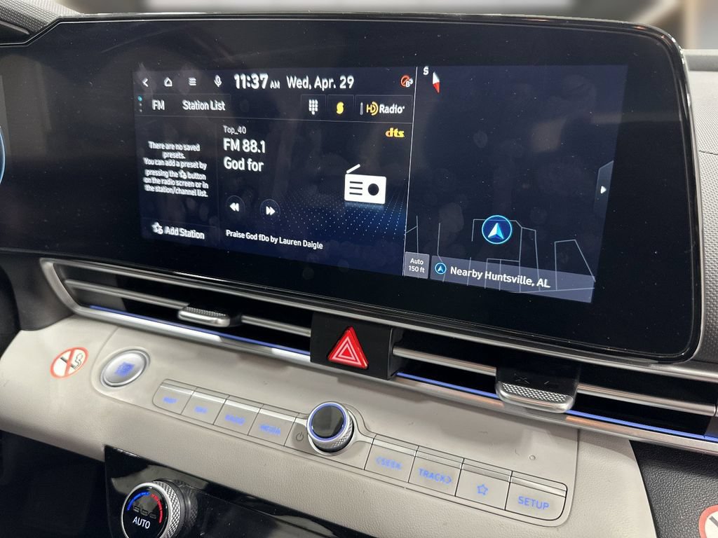Certified 2024 Hyundai Elantra Limited FWD image 21