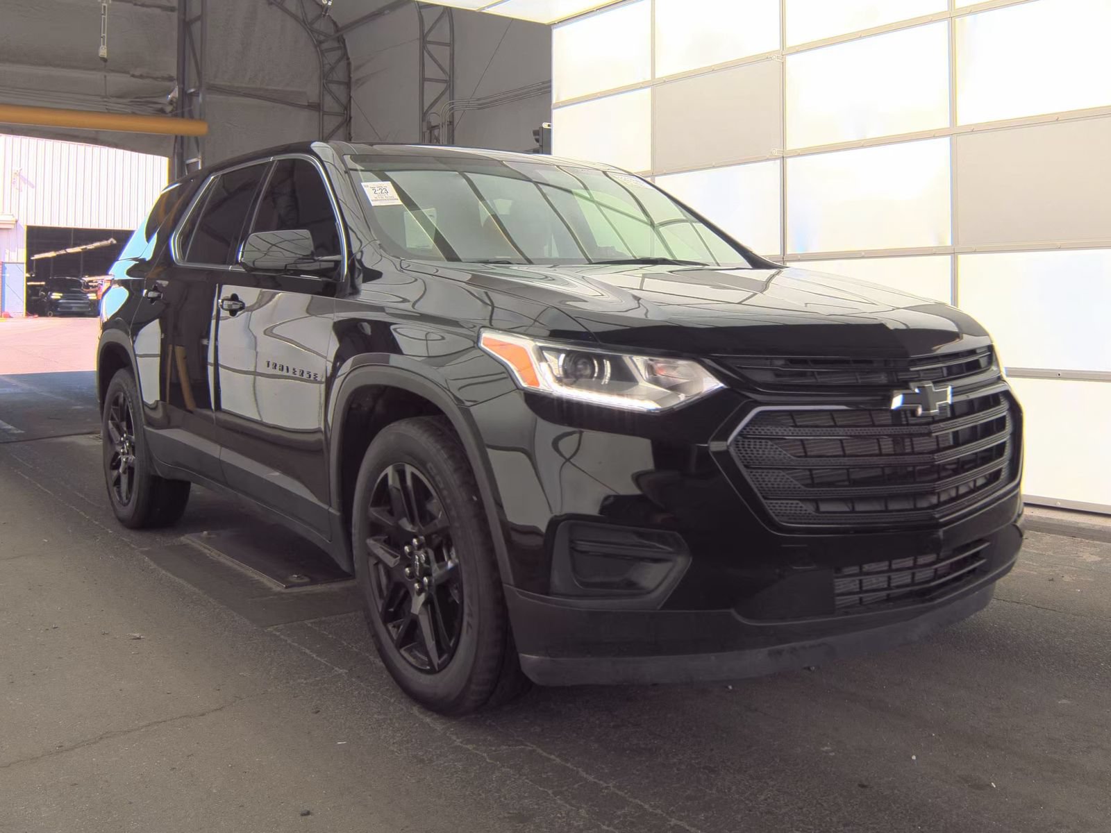 Used 2021 Chevrolet Traverse LS w/ LPO, Blackout Package FWD image 5