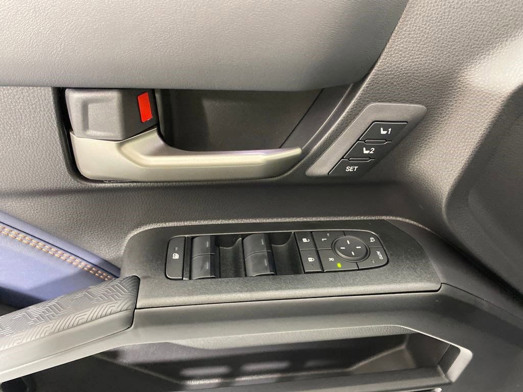 New 2026 Toyota 4Runner Platinum image 12