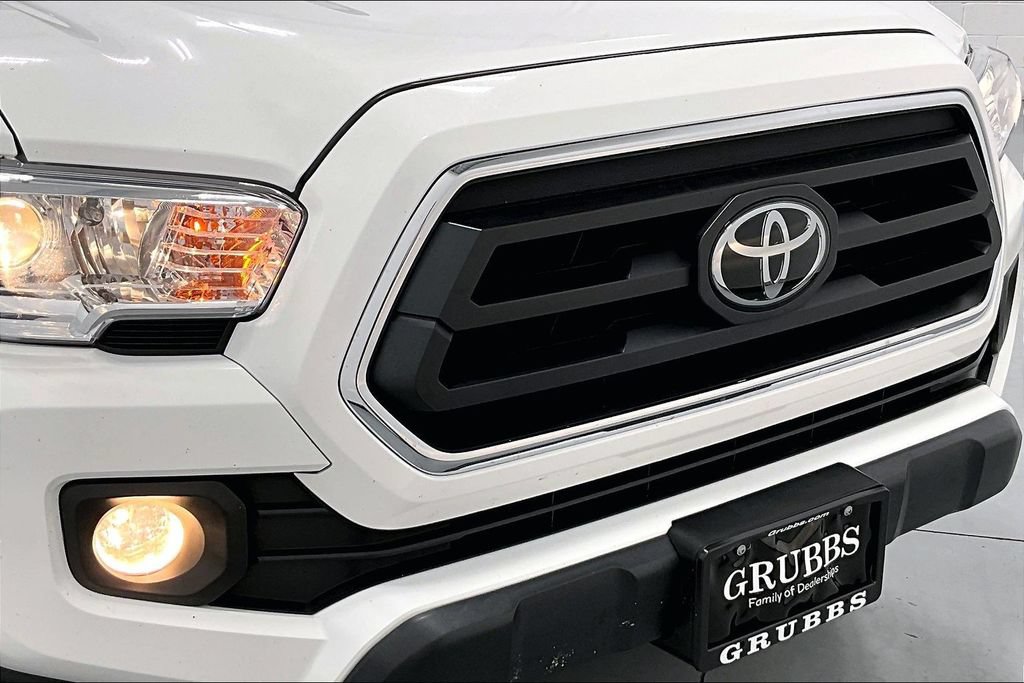 Used 2023 Toyota Tacoma SR5 RWD image 27