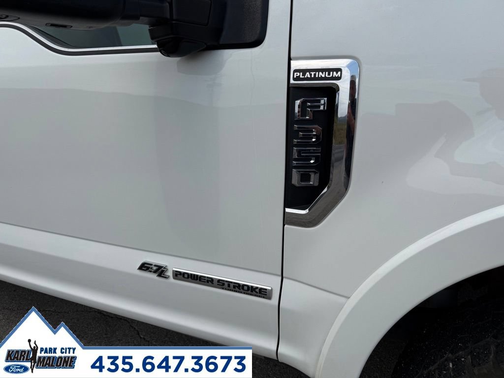 Used 2022 Ford F350 Platinum w/ Tremor Off-Road Package AWD/4WD image 11