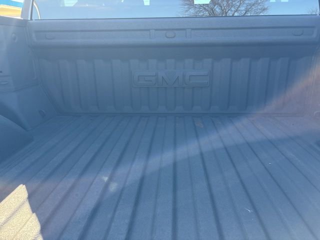 Used 2024 GMC Sierra 1500 SLT AWD/4WD image 19