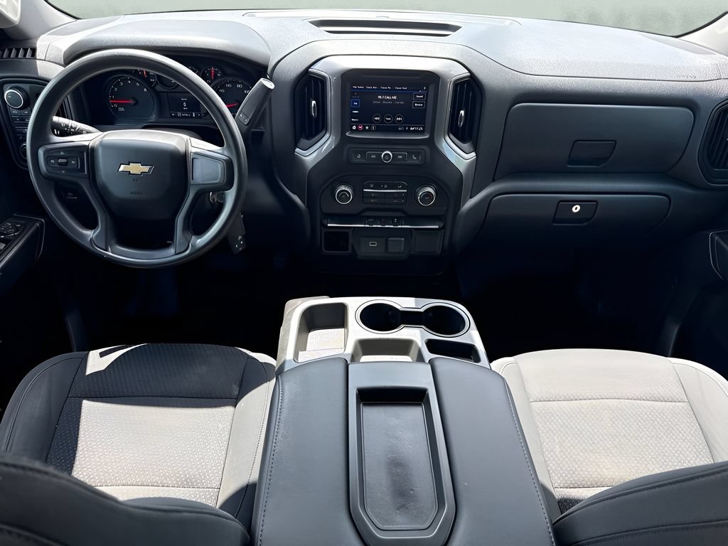 Used 2020 Chevrolet Silverado 1500 Custom w/ Custom Value Package AWD/4WD image 12